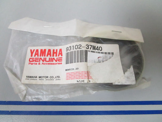 *NEW OEM* 0810 Yamaha Crankcase Seal 93102-37M40-00
