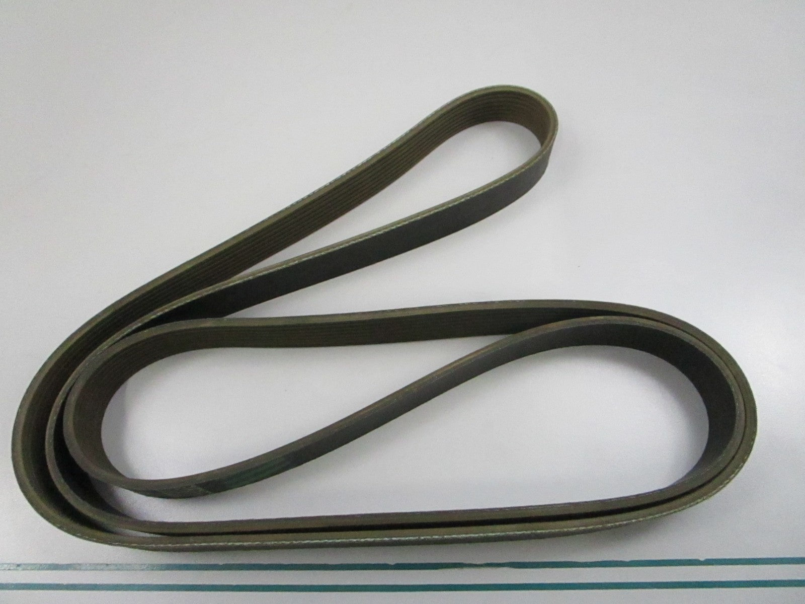 Gates NEW Micro-V Serpentine Belt K080893 8-Rib 89.875" 0810