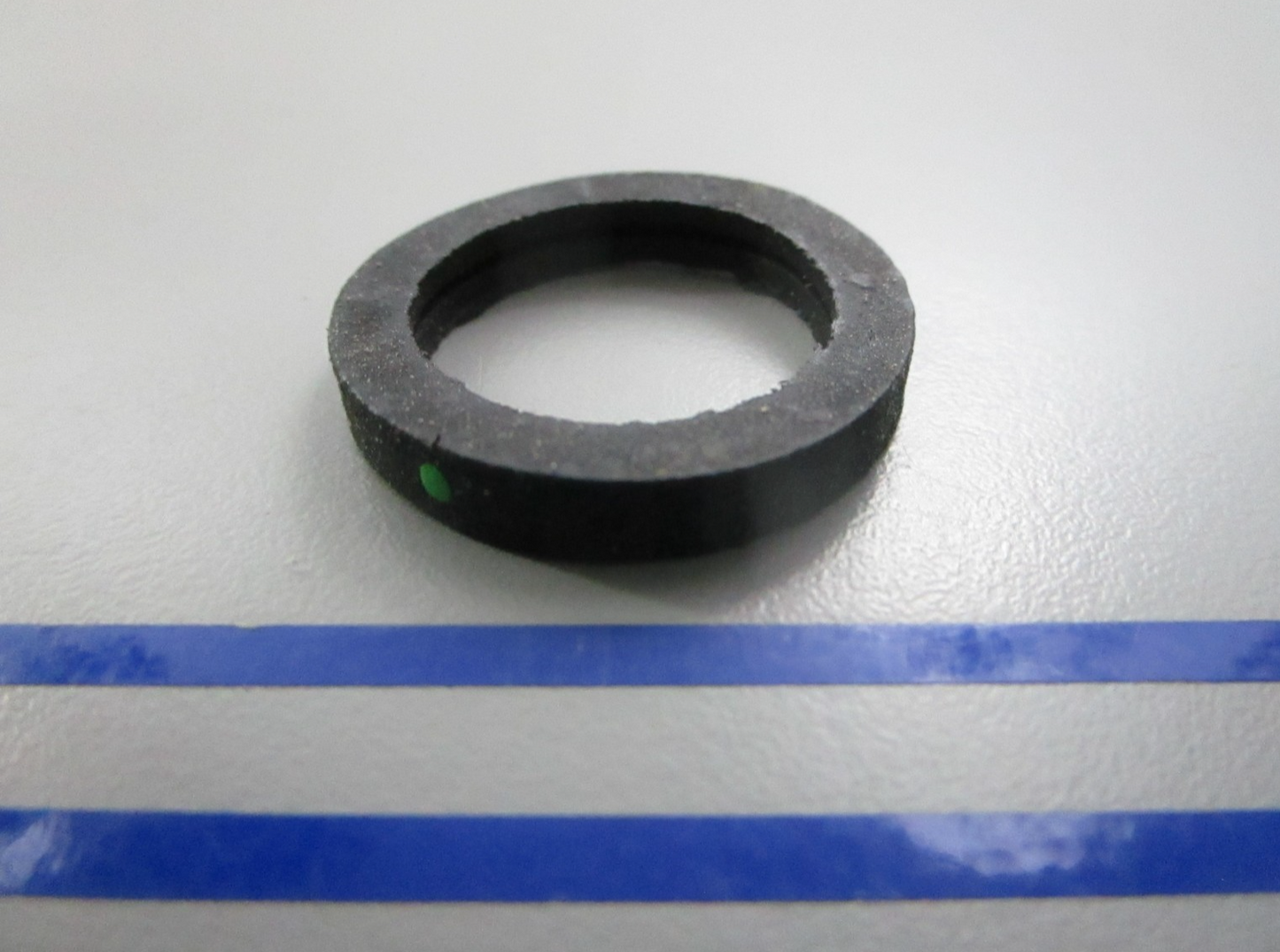NEW OEM 831622 Volvo Penta Seal 0810