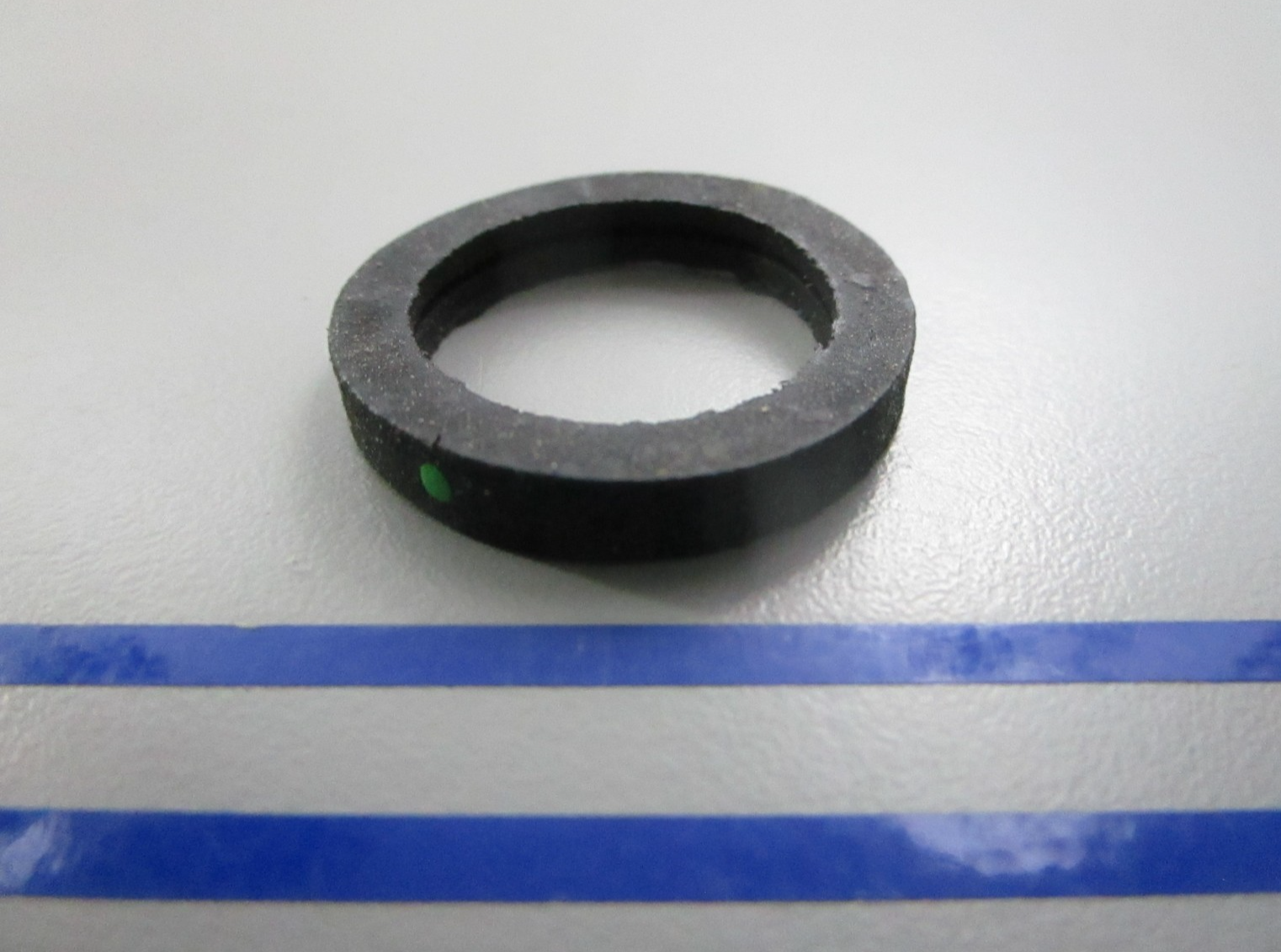NEW OEM 831622 Volvo Penta Seal 0810