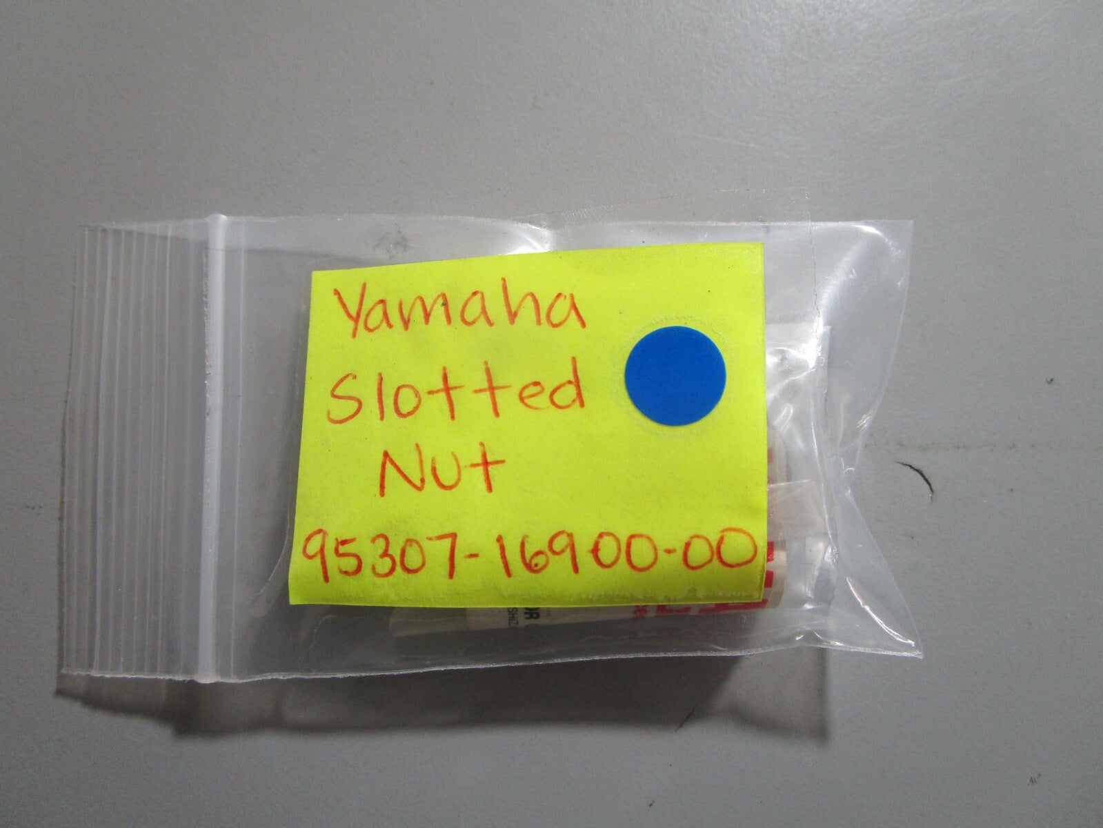 *NEW OEM* 0810 Yamaha Slotted Nut 95307-16900-00