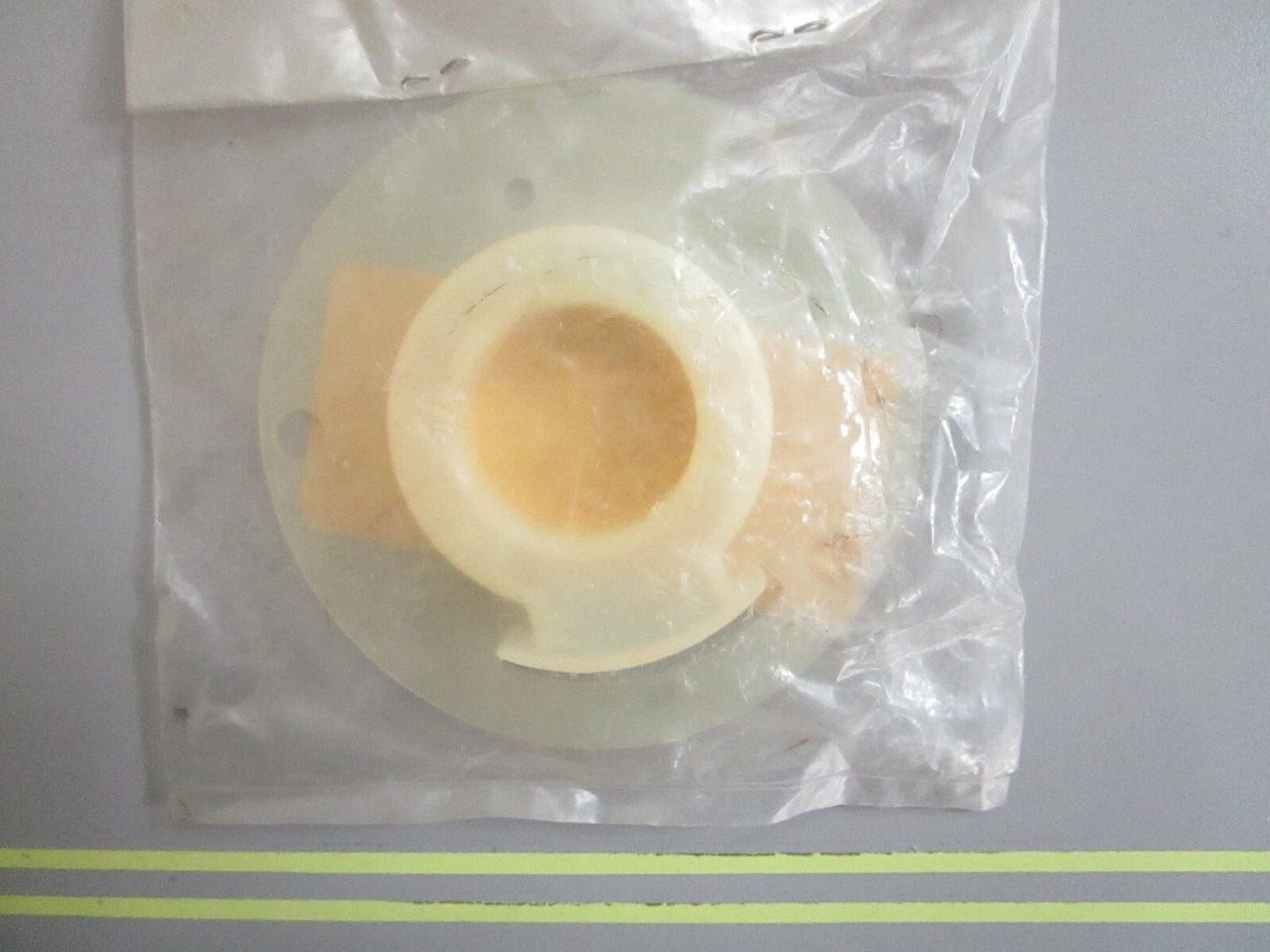 *NEW OEM* 0820 Mercury Quicksilver Seal 26-84486M