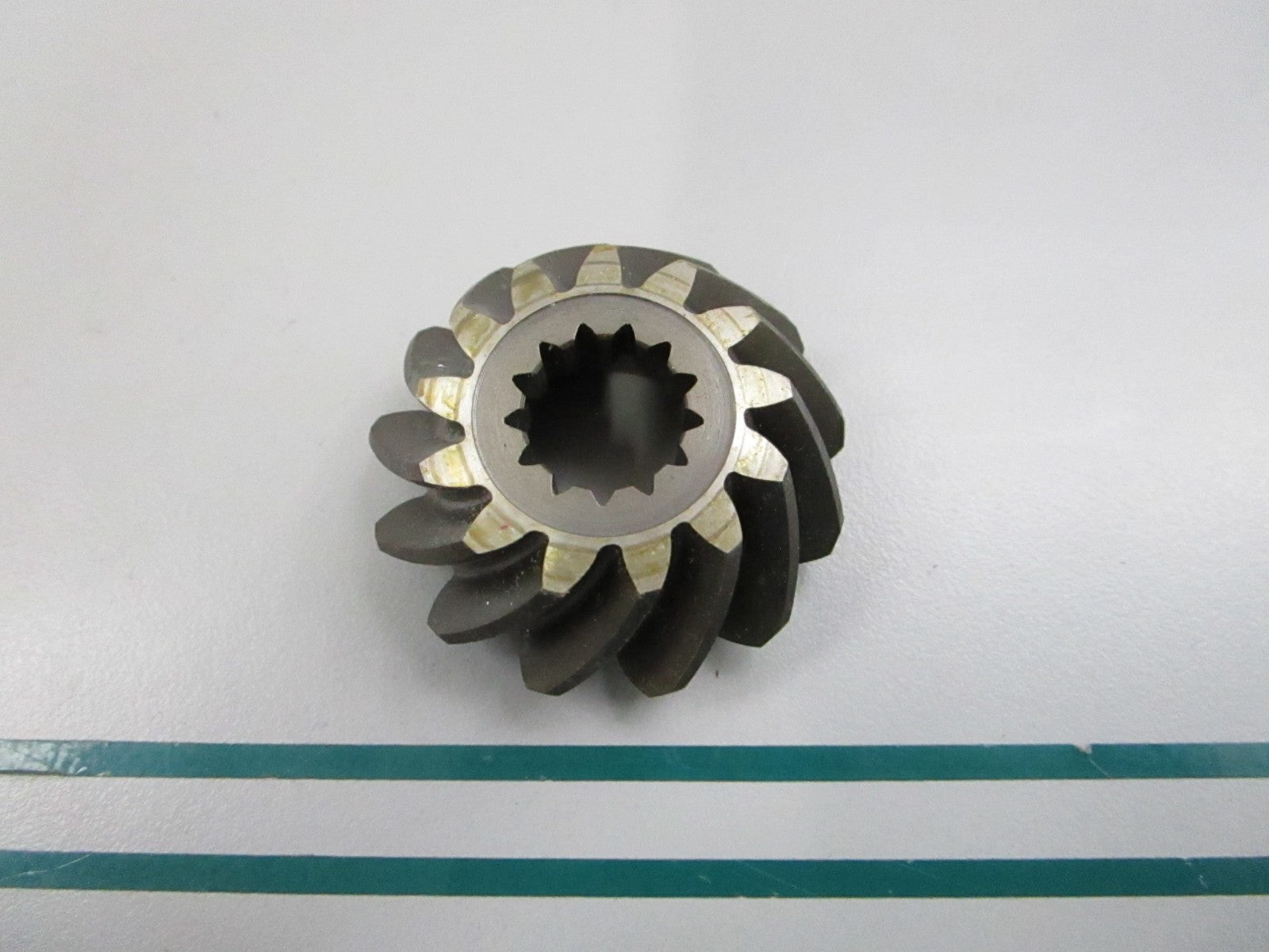NEW OEM 43-55607 Mercury Quicksilver 13T Pinion 0810