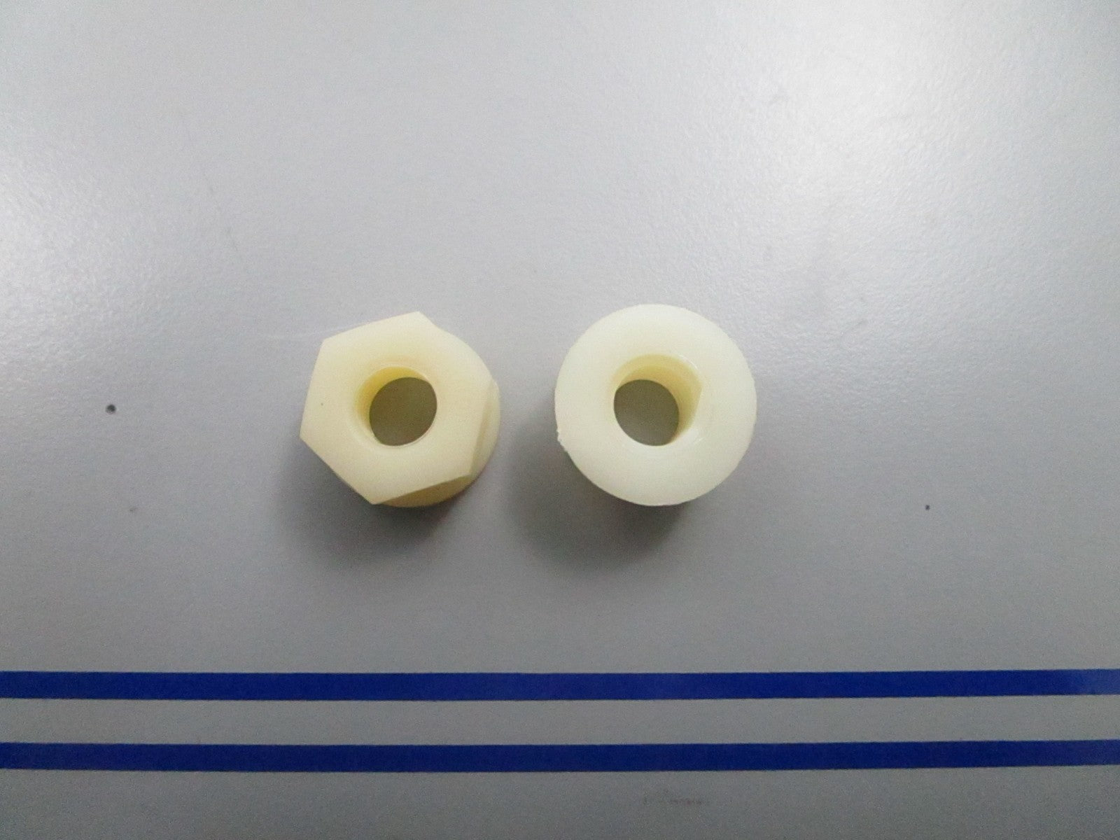 *NEW OEM* (LOT OF 2) 0810 Volvo Penta Nut 814357