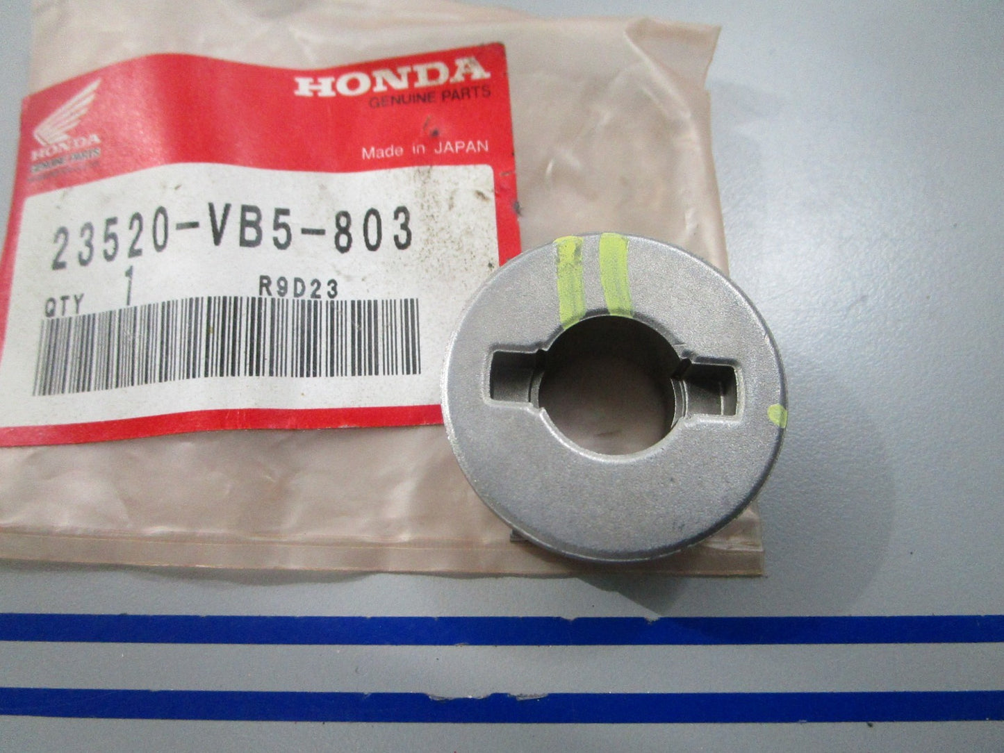 *NEW OEM* 0810 Honda Left Ratchet Holder 23520-VB5-803