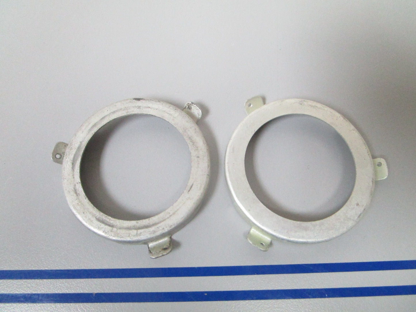 NEW OEM (LOT OF 2) 202114 0212114 OMC Johnson Evinrude Starter Cup 0810