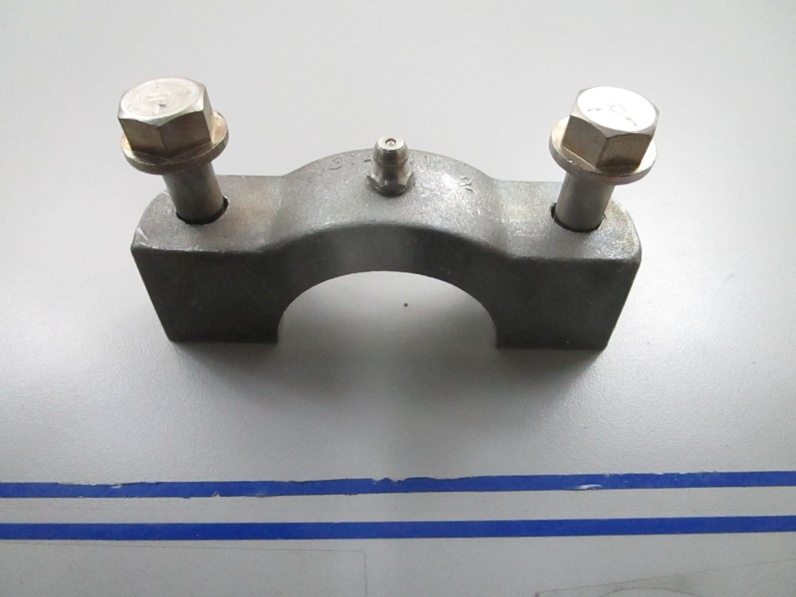 *NEW OEM* 0810 OMC Johnson Evinrude Pivot Cap Assembly 383148 0383148