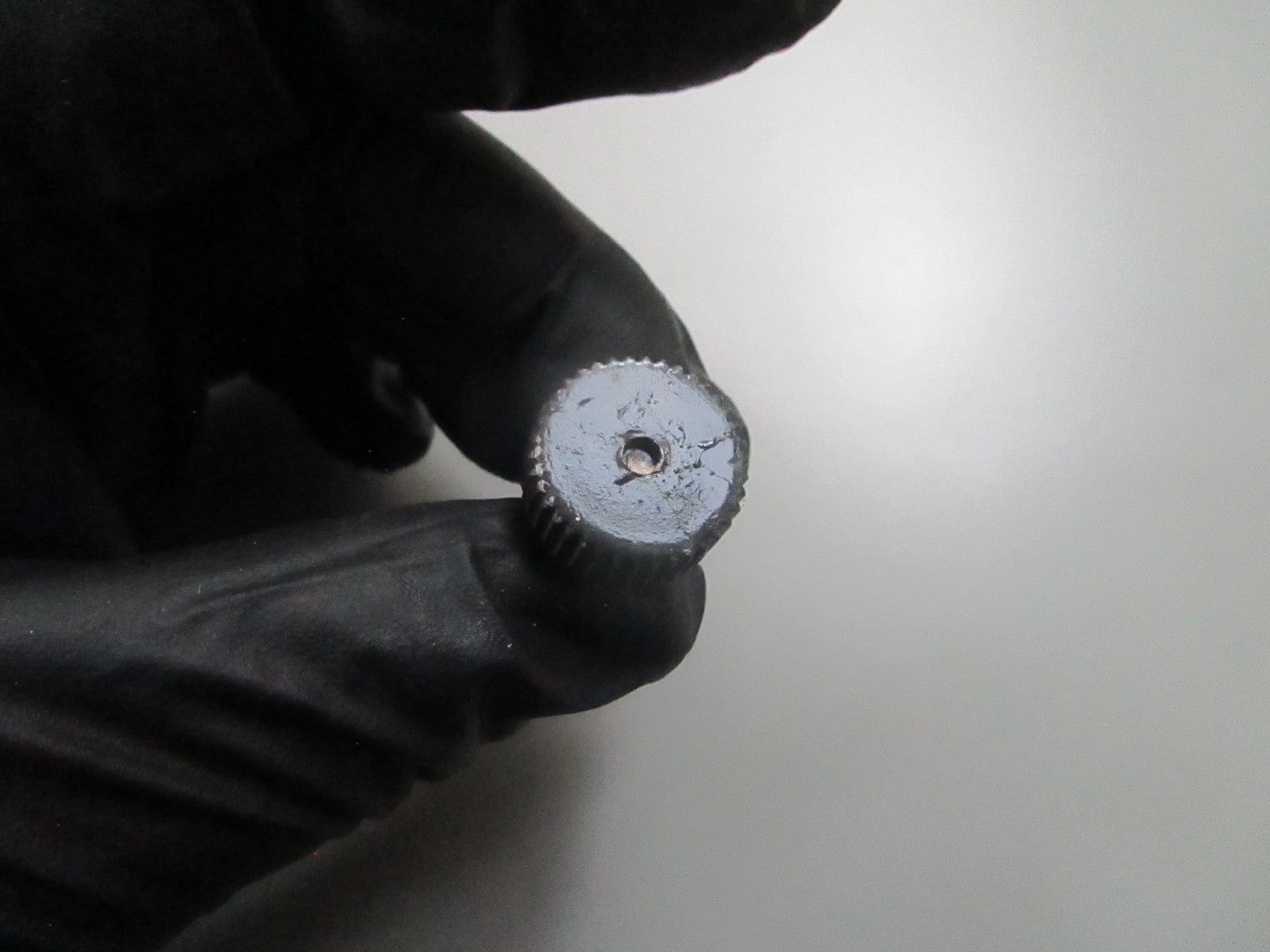 *NEW OEM* 0810 OMC Johnson Evinrude Knob & Lock 377472 0377472