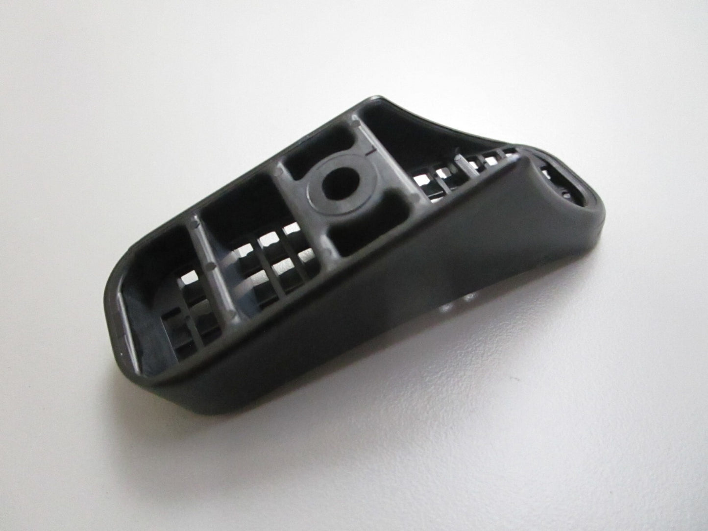 *NEW OEM* 0810 Yamaha Water Inlet 1 Cover 61A-45214-11-00