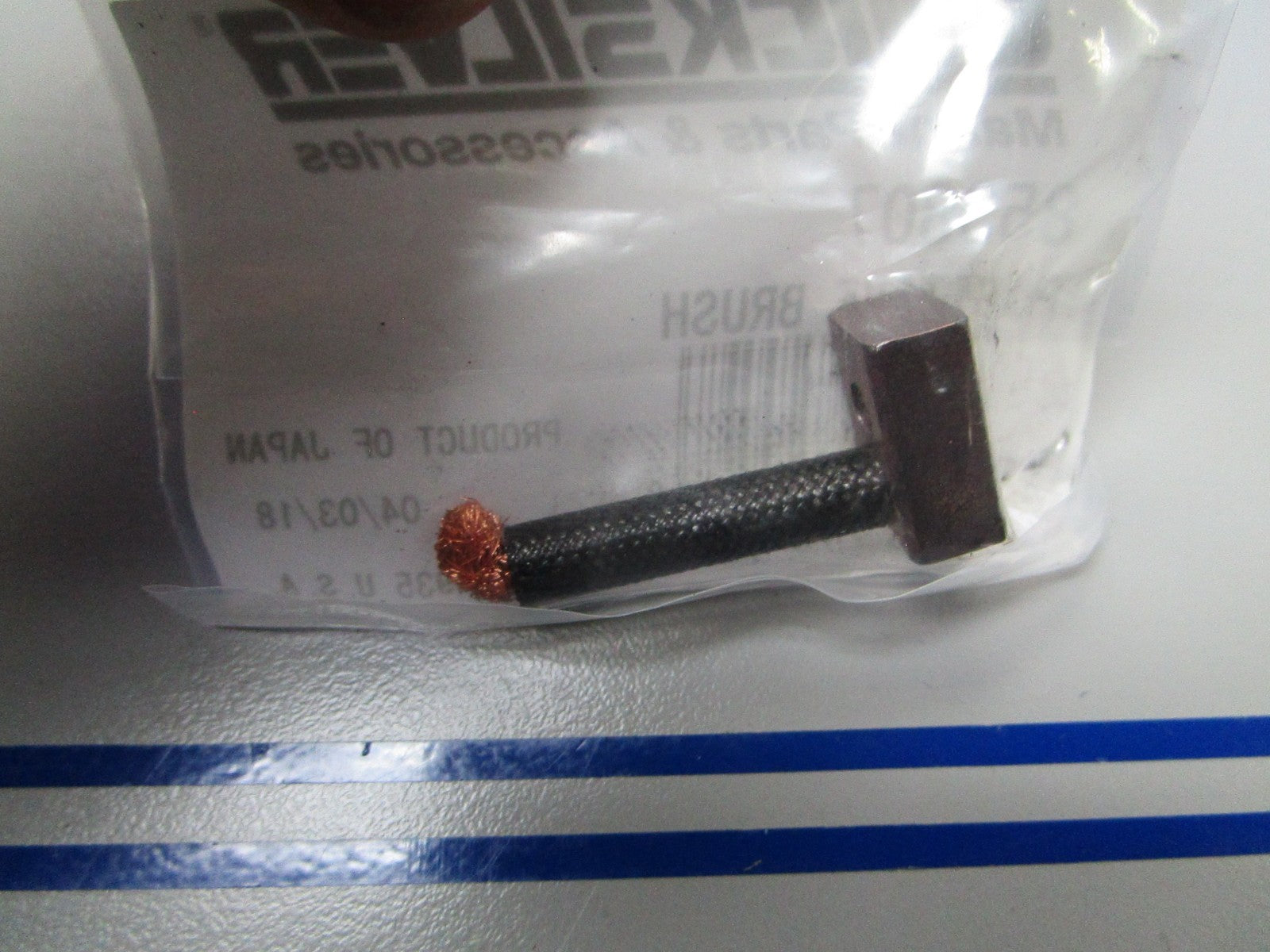 *NEW OEM* 0720 Mercury Quicksilver Positive Brush 853807
