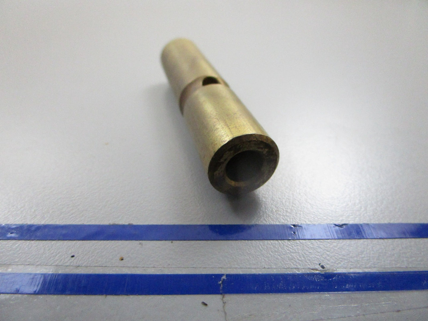 *NEW OEM* 0810 OMC Johnson Evinrude Bushing 318168 0318168