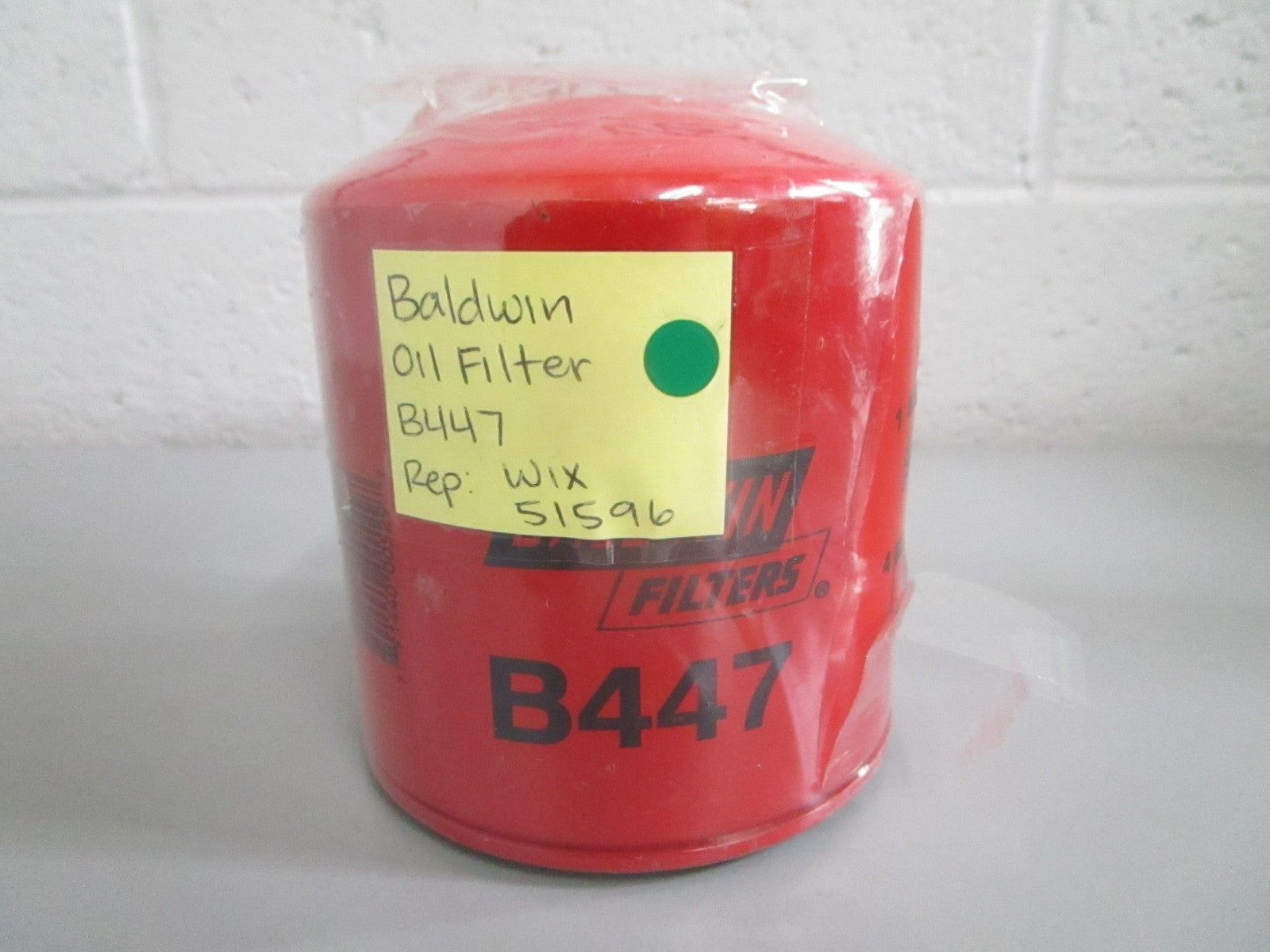 NEW B447 Baldwin Oil Filter Rep: 51596 Wix 0820