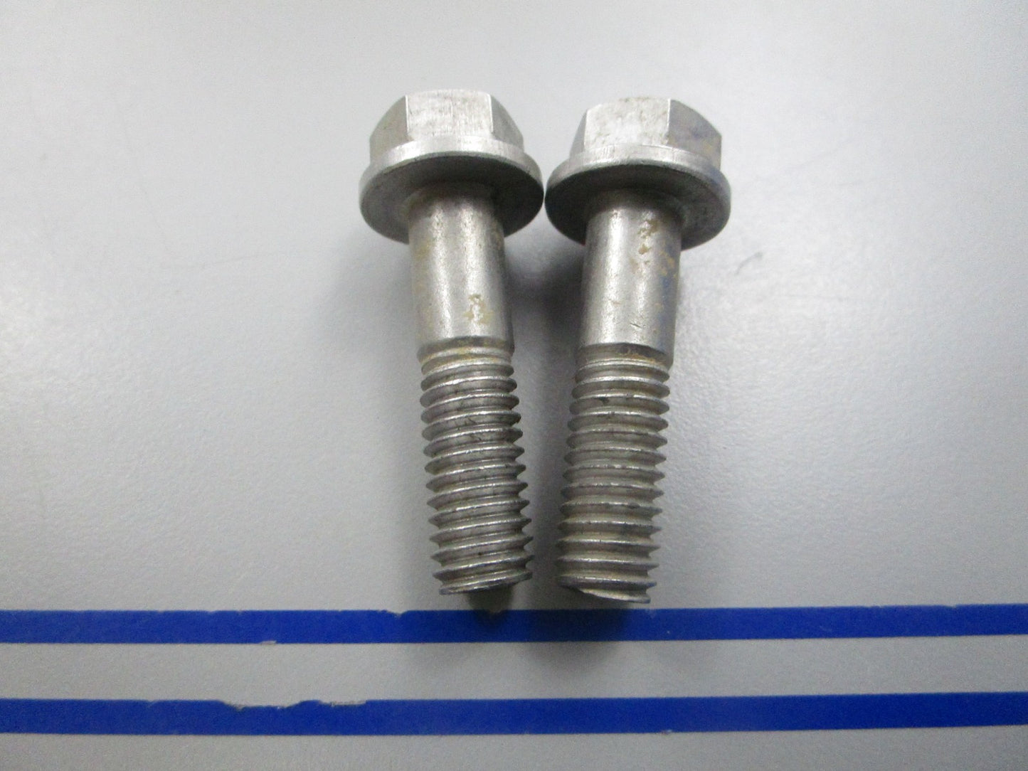 NEW OEM (LOT OF 2) 308745 0308745 OMC Johnson Evinrude Bolt 0810