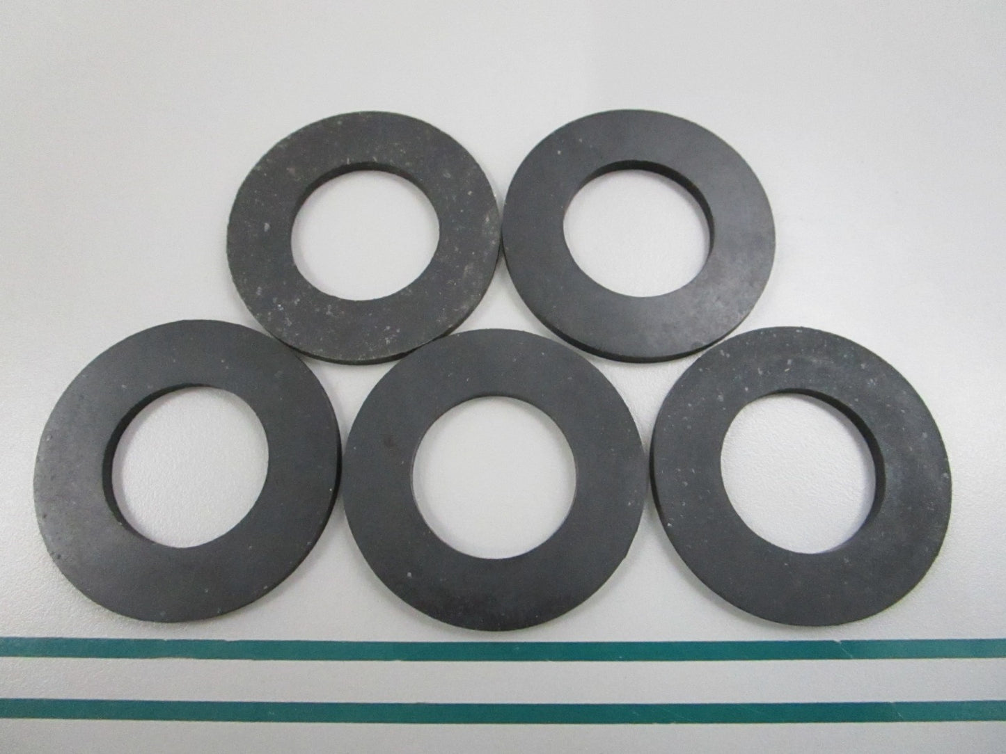 NEW (LOT OF 5) 570134800 Ski-Doo Seal 0810