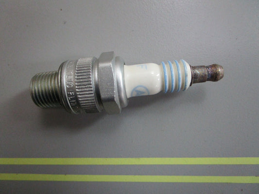 *NEW* 0820 AC Delco Spark Plug M40FF