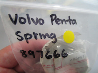 *NEW OEM* 0810 Volvo Penta Spring 897666
