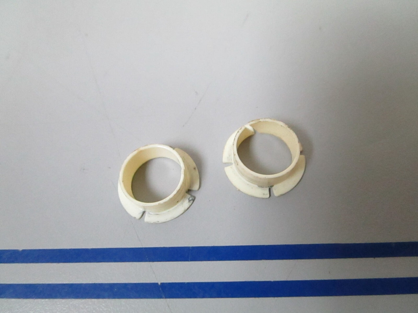 *NEW OEM* (LOT OF 2) 0810 OMC Johnson Evinrude Bushing 318317 03183187