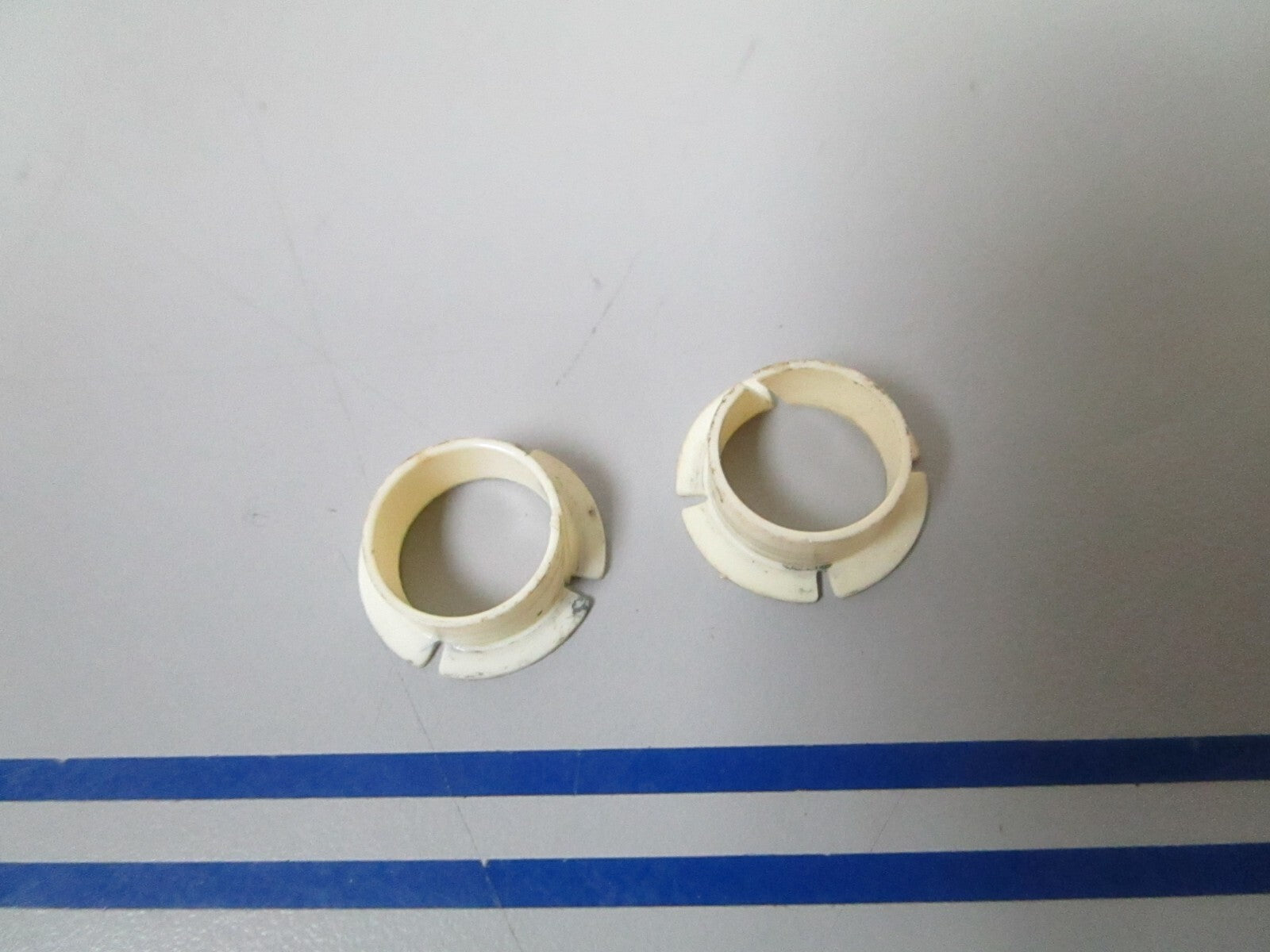 *NEW OEM* (LOT OF 2) 0810 OMC Johnson Evinrude Bushing 318317 03183187