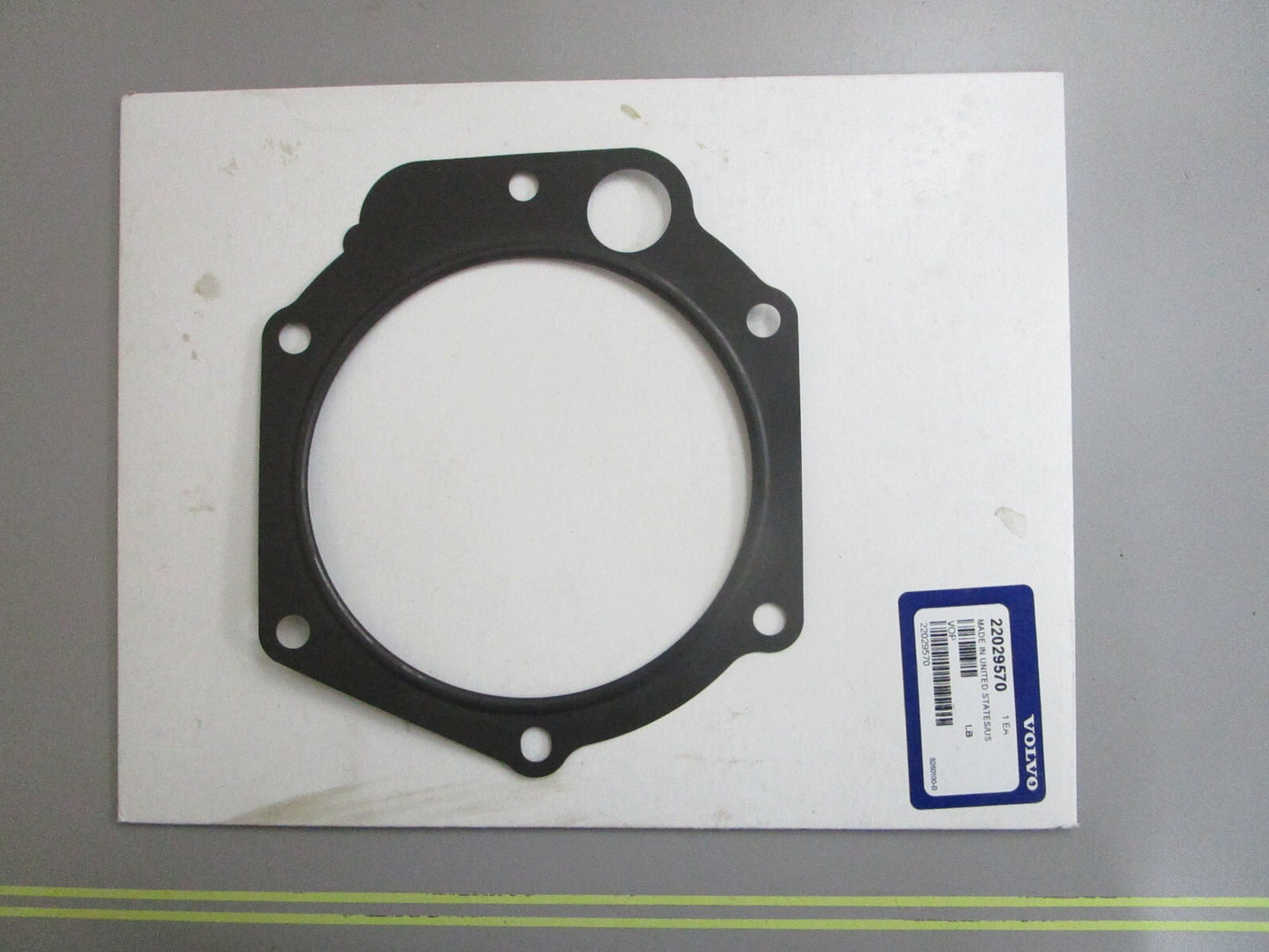 *NEW OEM* 0820 Volvo Penta Gasket 22029570