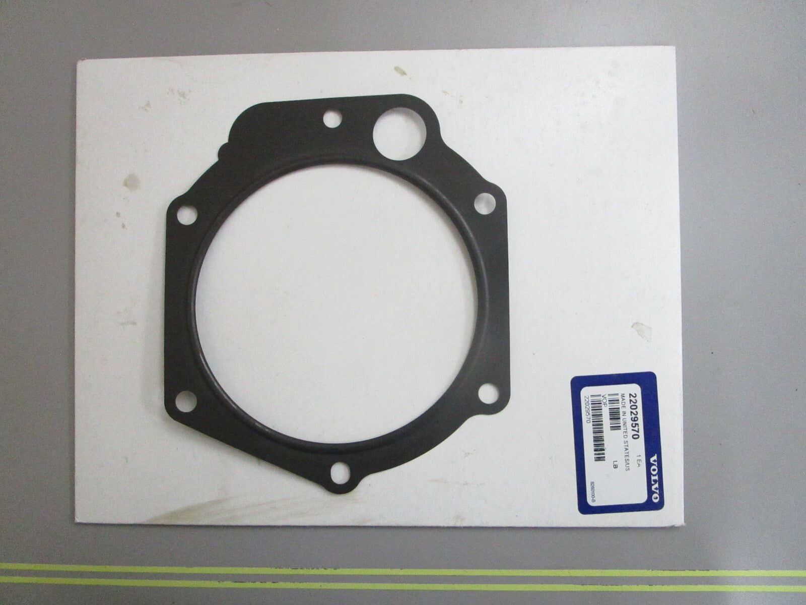 *NEW OEM* 0820 Volvo Penta Gasket 22029570