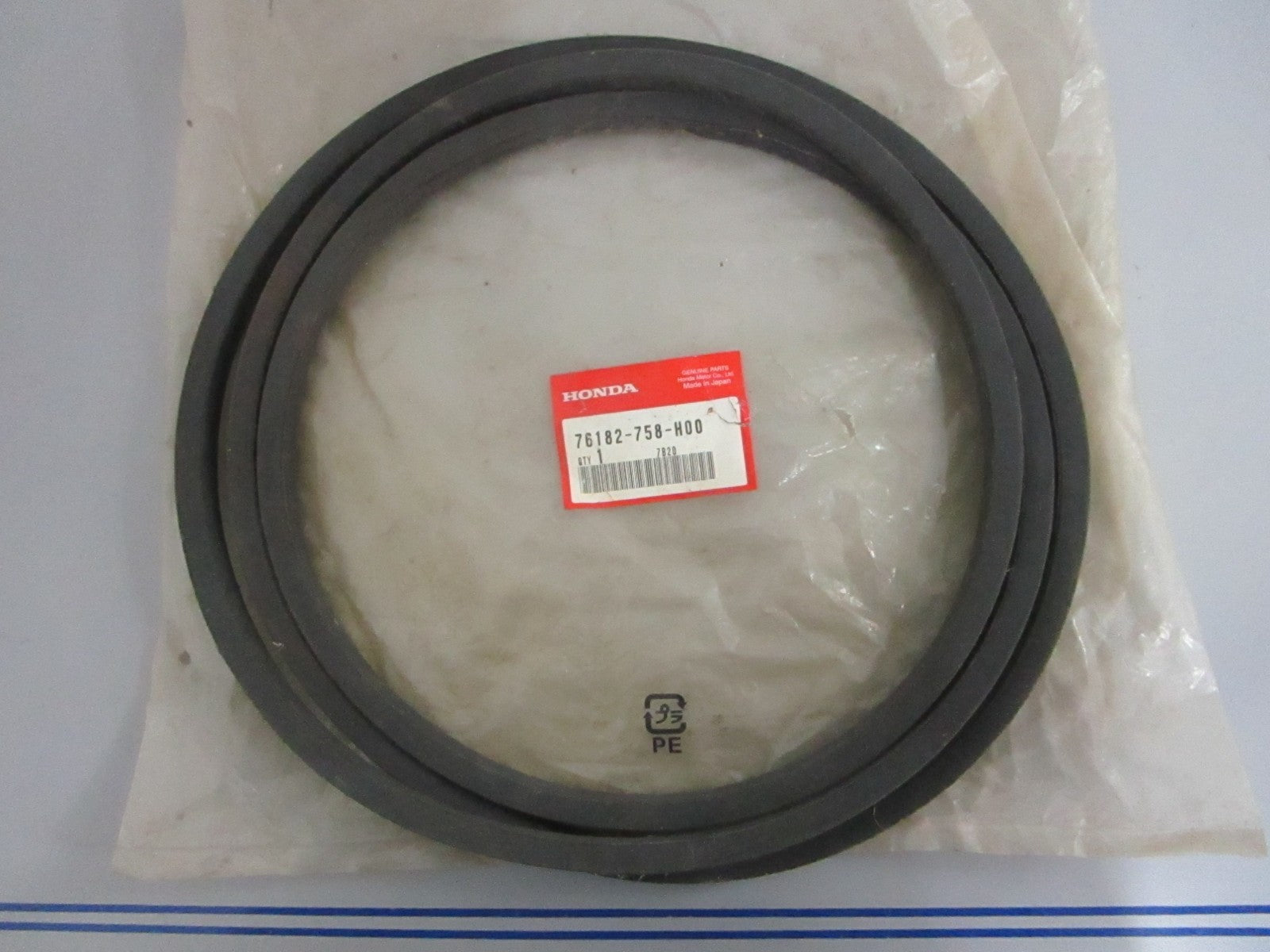 *NEW OEM* 0820 Honda V-Belt 76182-758-H00