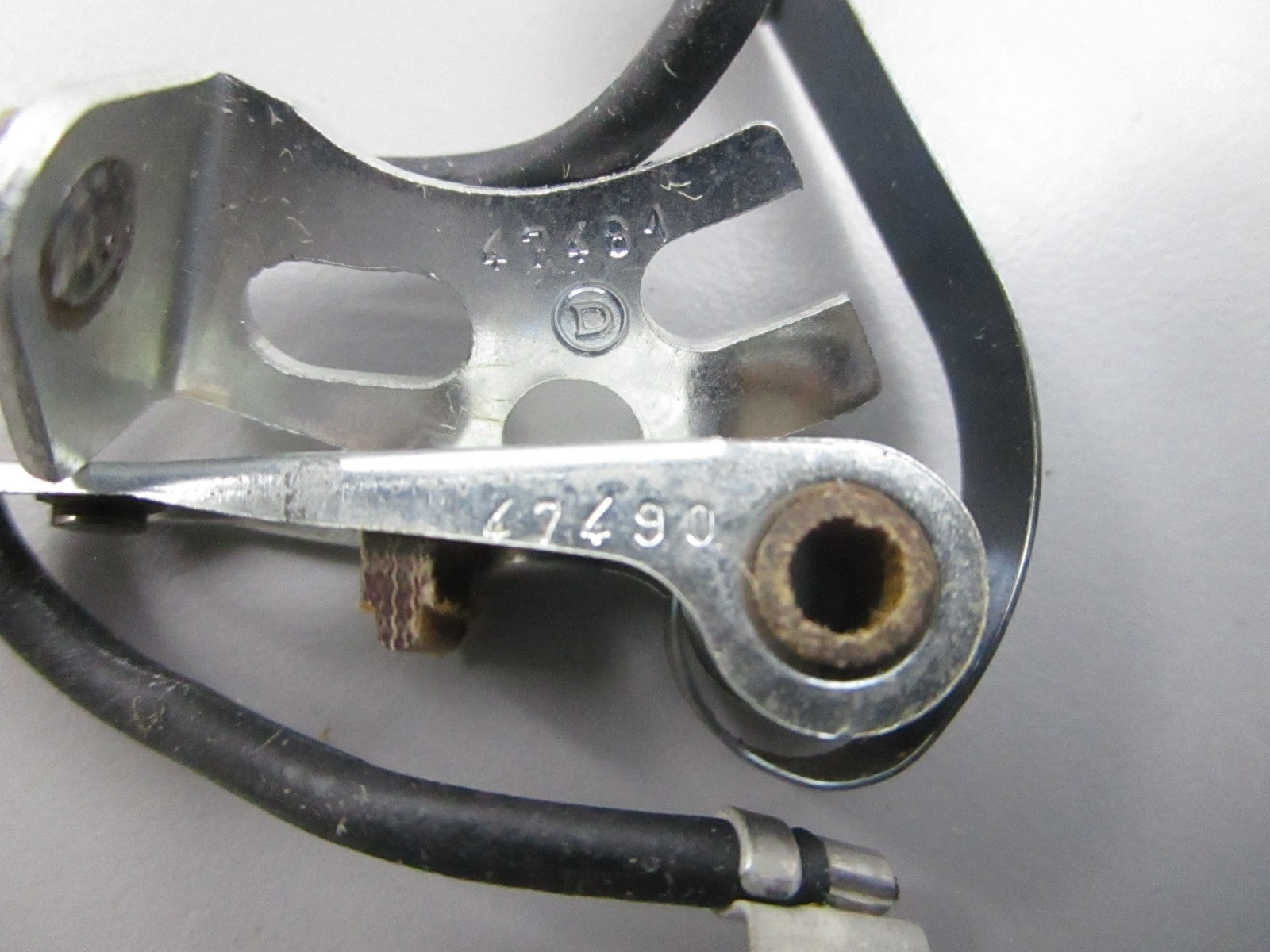NEW OEM 46635 Mercury Quicksilver Breaker Point 0810