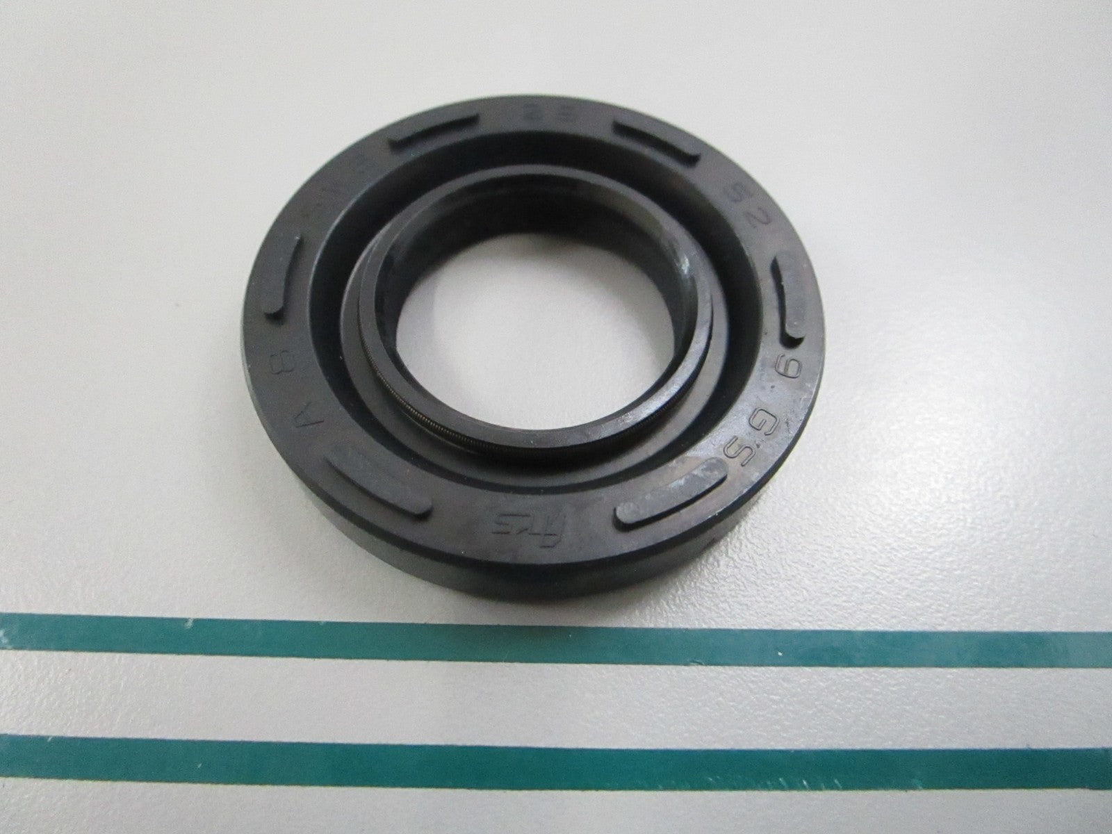 NEW OEM 09289-28009 Suzuki Seal 0810