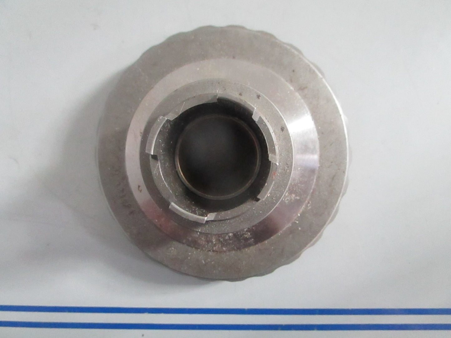 NEW OEM 323481 0323481 OMC Johnson Evinrude 26T Gear 0820
