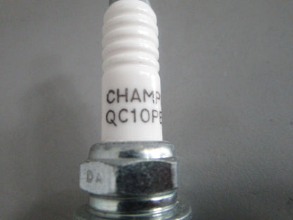 NEW OEM (LOT OF 4) QC10PEPB Champion Spark Plug 0820