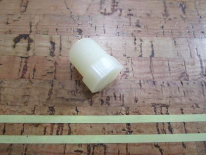 *NEW OEM* 0810 OMC Johnson Evinrude Motor Pipe Plug 911213 0911213