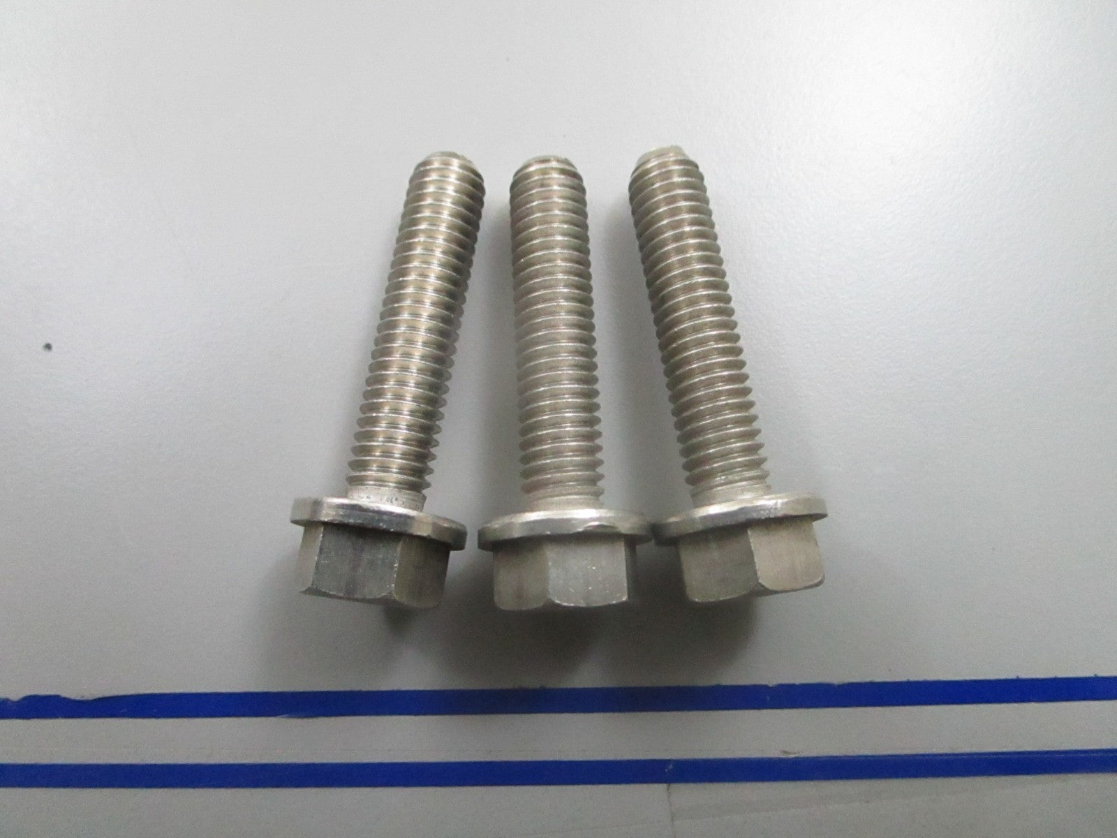 *NEW OEM* (LOT OF 3) 0810 OMC Johnson Evinrude Screw 3853262