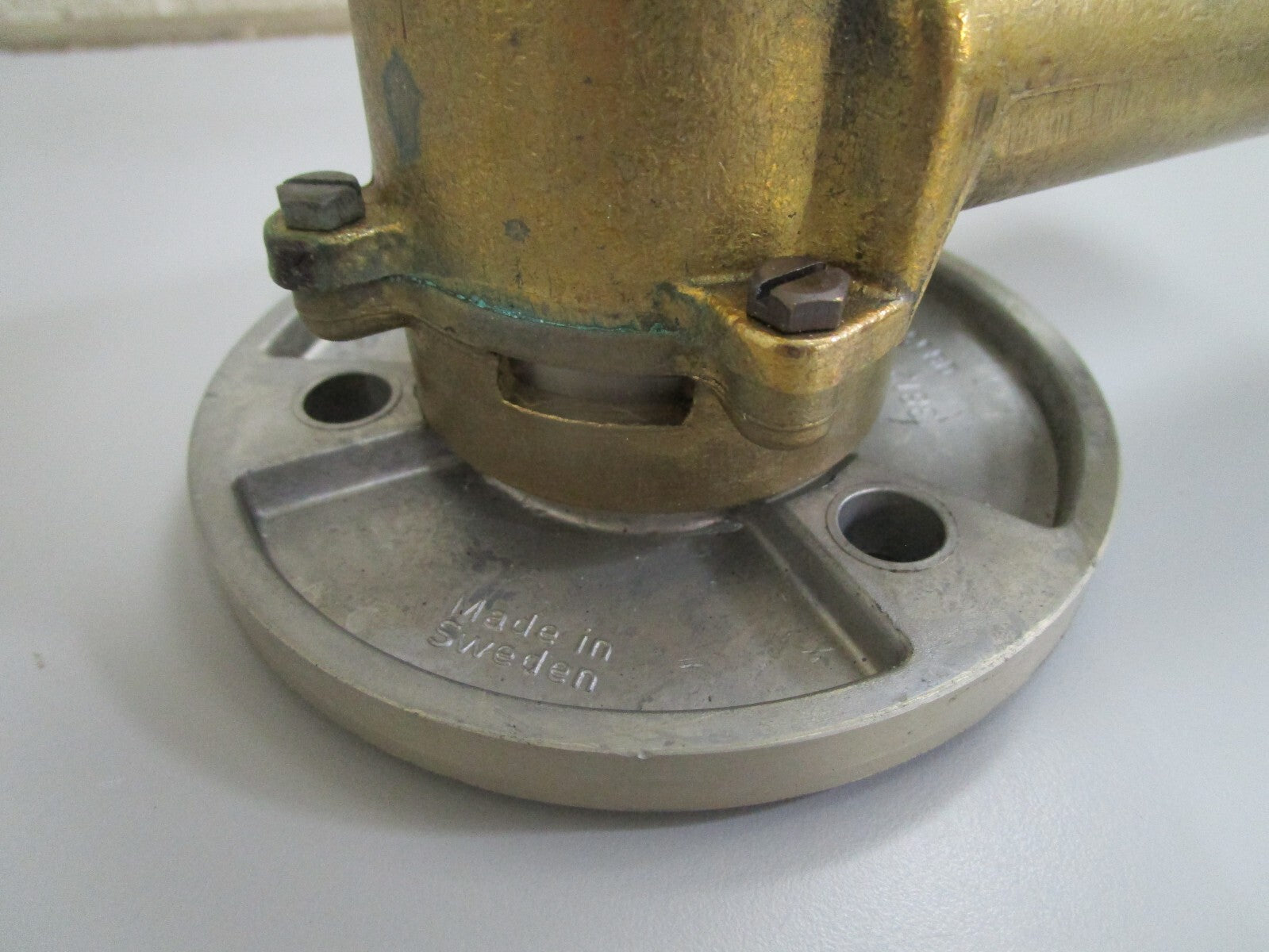 *NEW OEM* 0820 Volvo Penta Sea Water Pump 3812695