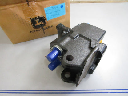 *NEW OEM* 0820 John Deere Brake Valve SJ28992