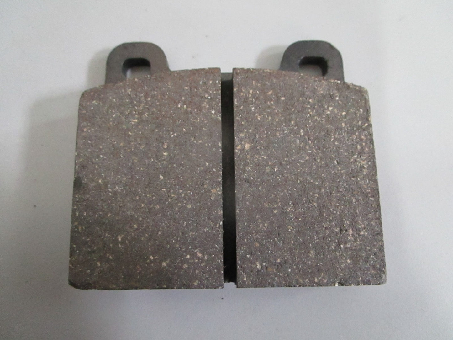NEW OEM 0014207720 Mercedes-Benz 4 Brake Pad Set 0820