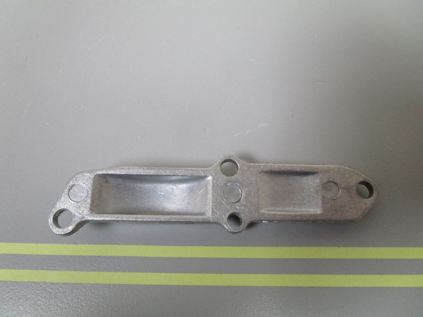 *NEW OEM* 0810 OMC Johnson Evinrude Shift Housing Cover 909603 0909603