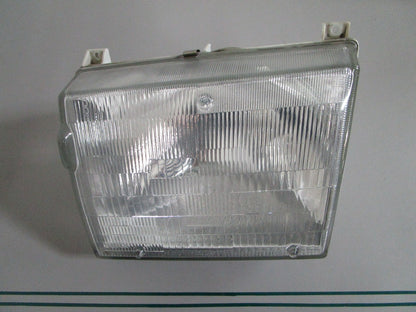 NEW OEM 0038262290 1305320491 Mercedes-Benz Bosch Left Headlight 0820