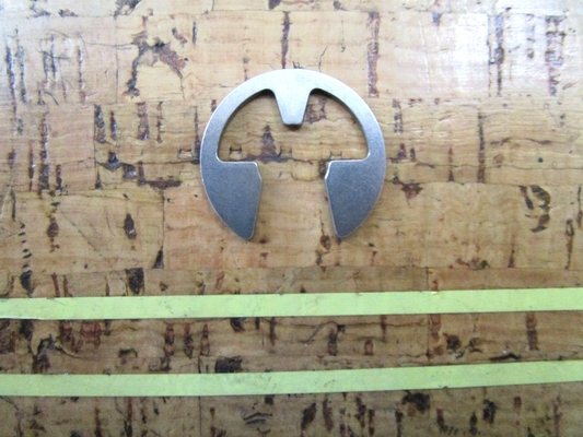 *NEW OEM* 0750 Volvo Penta CLIP 21491831