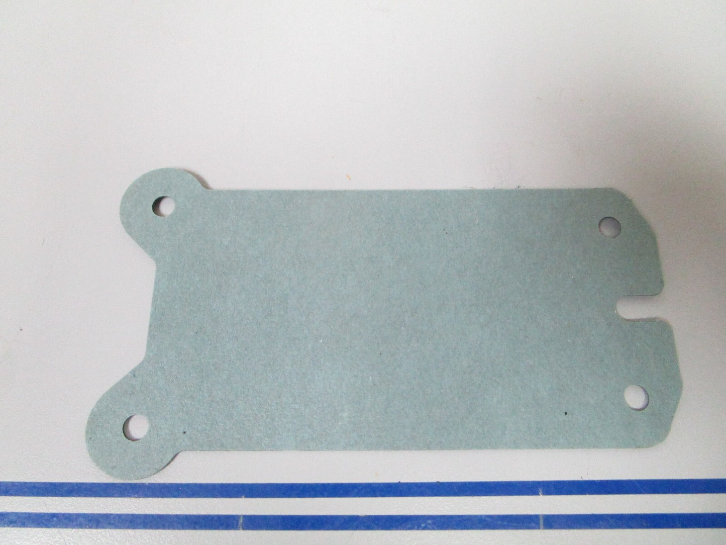 *NEW OEM* 0810 OMC Johnson Evinrude Power Pack Insulator 320882 0320882