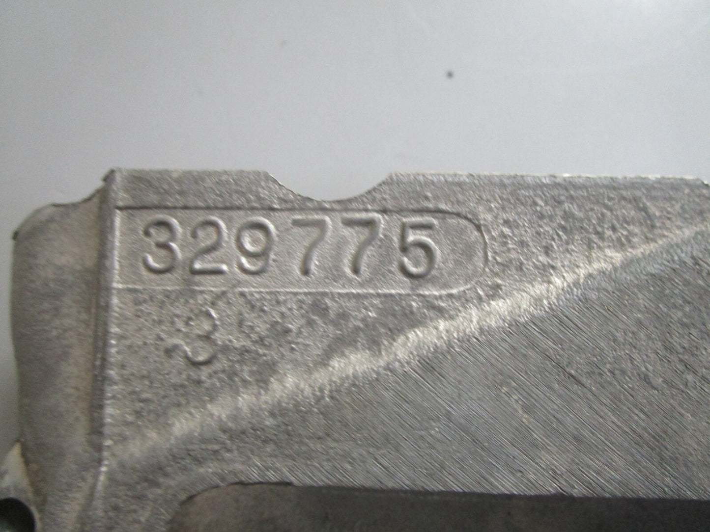 *NEW OEM* 0820 OMC Johnson Evinrude Filler Block 329775 0329775