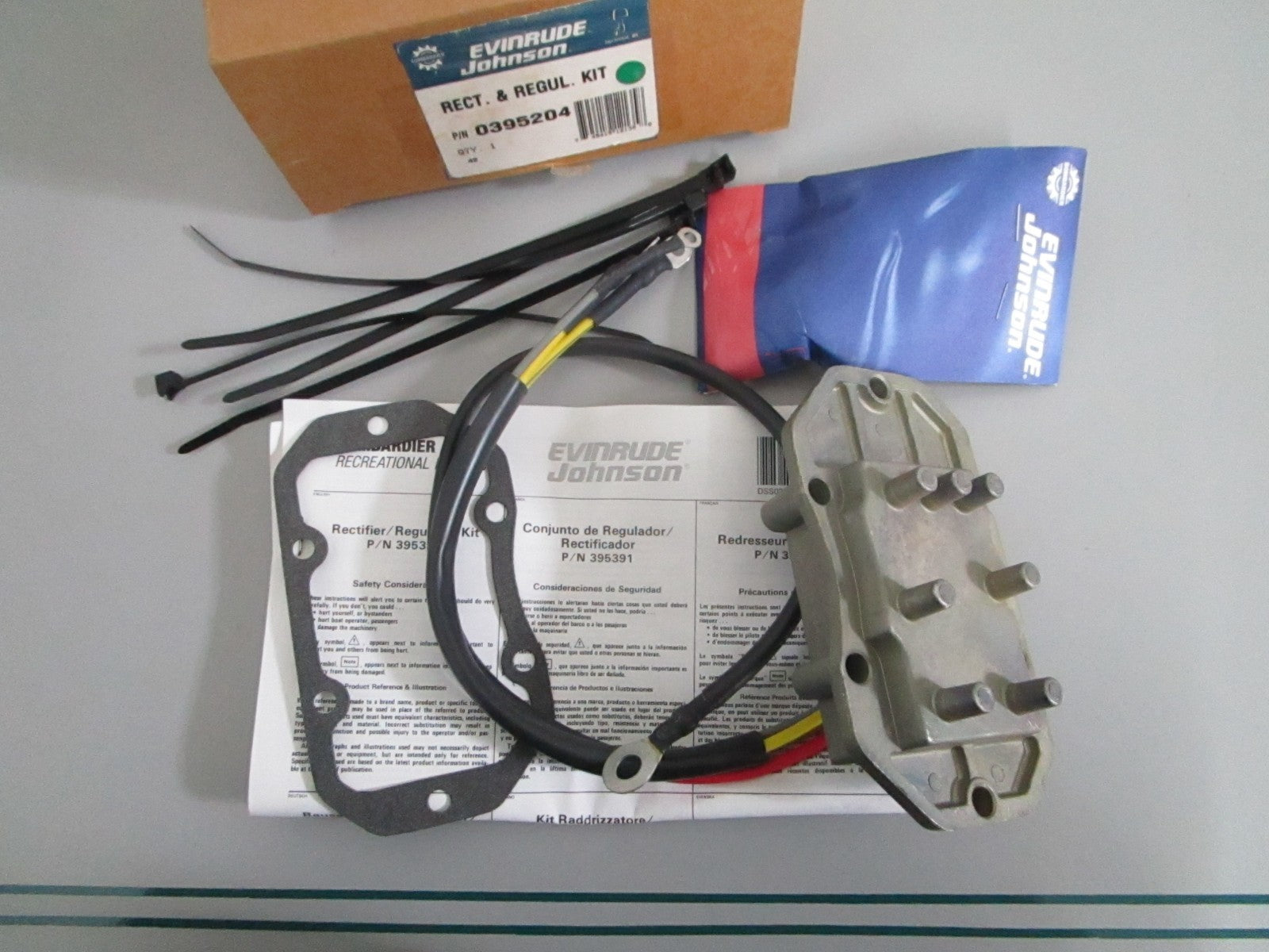 NEW OEM 395204 0395204 OMC Johnson Evinrude Rectifier & Regulator Kit 0820