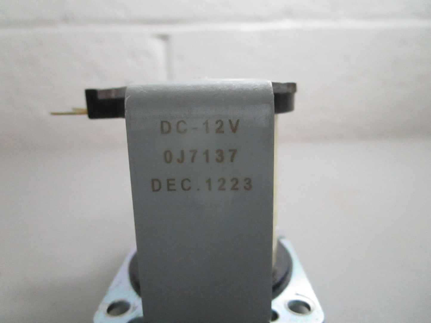 *NEW OEM* 0820 Generac Shut-Off Solenoid 0J7137