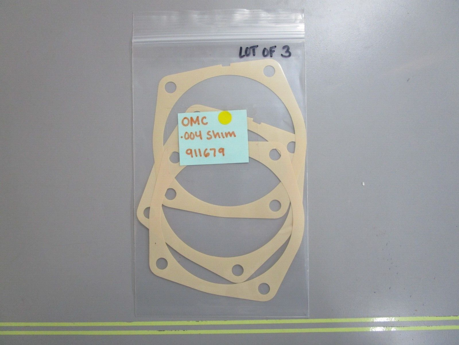*NEW OEM* (LOT OF 3) 0810 OMC Johnson Evinrude .004 Shim 911679 0911679