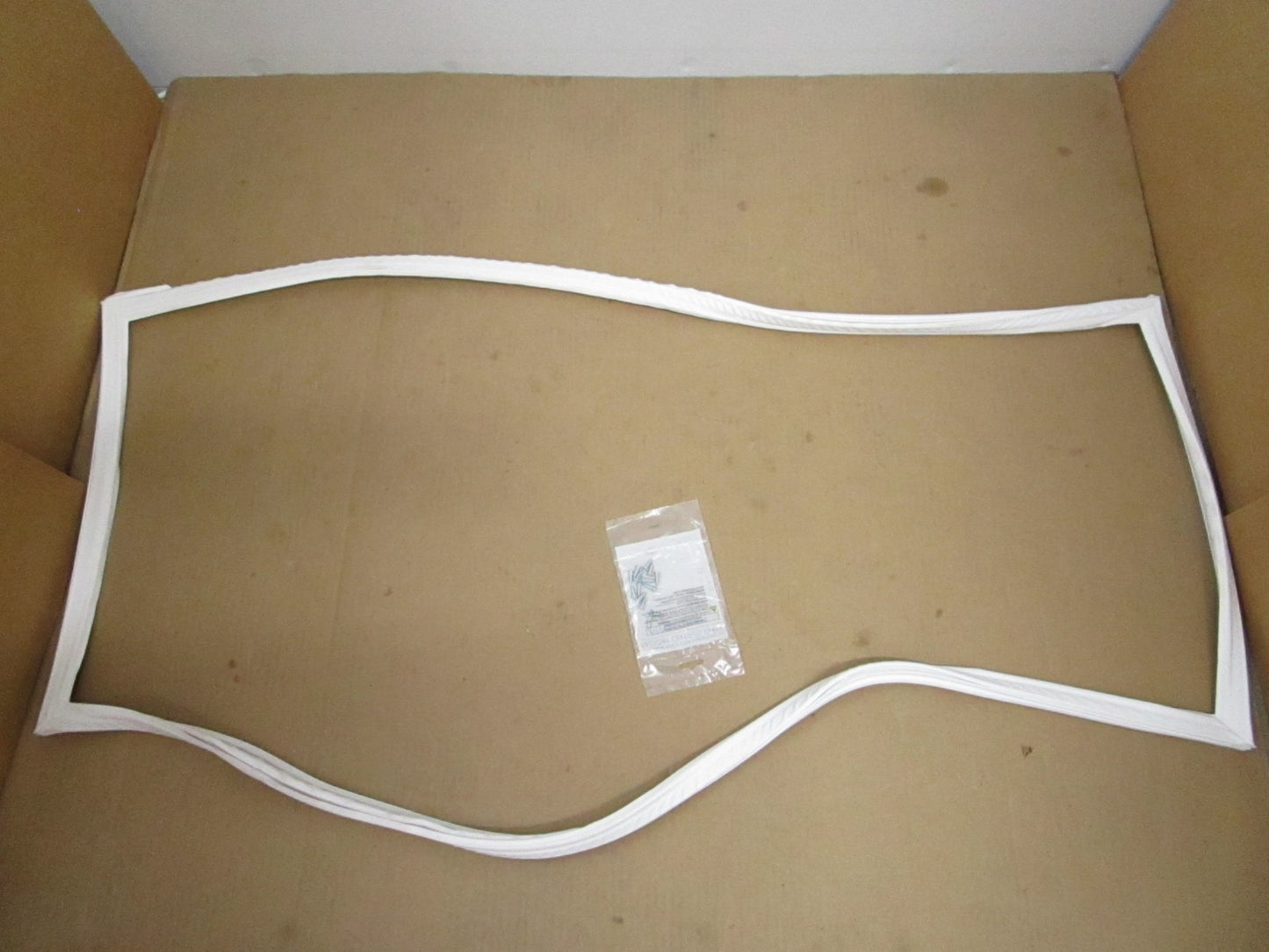 NEW OEM 8201809 Whirlpool FIP Gasket 0810