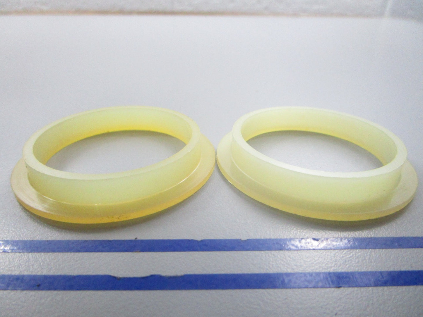 NEW OEM (LOT OF 2) 309966 0309966 OMC Johnson Evinrude Thrust Washer 0810