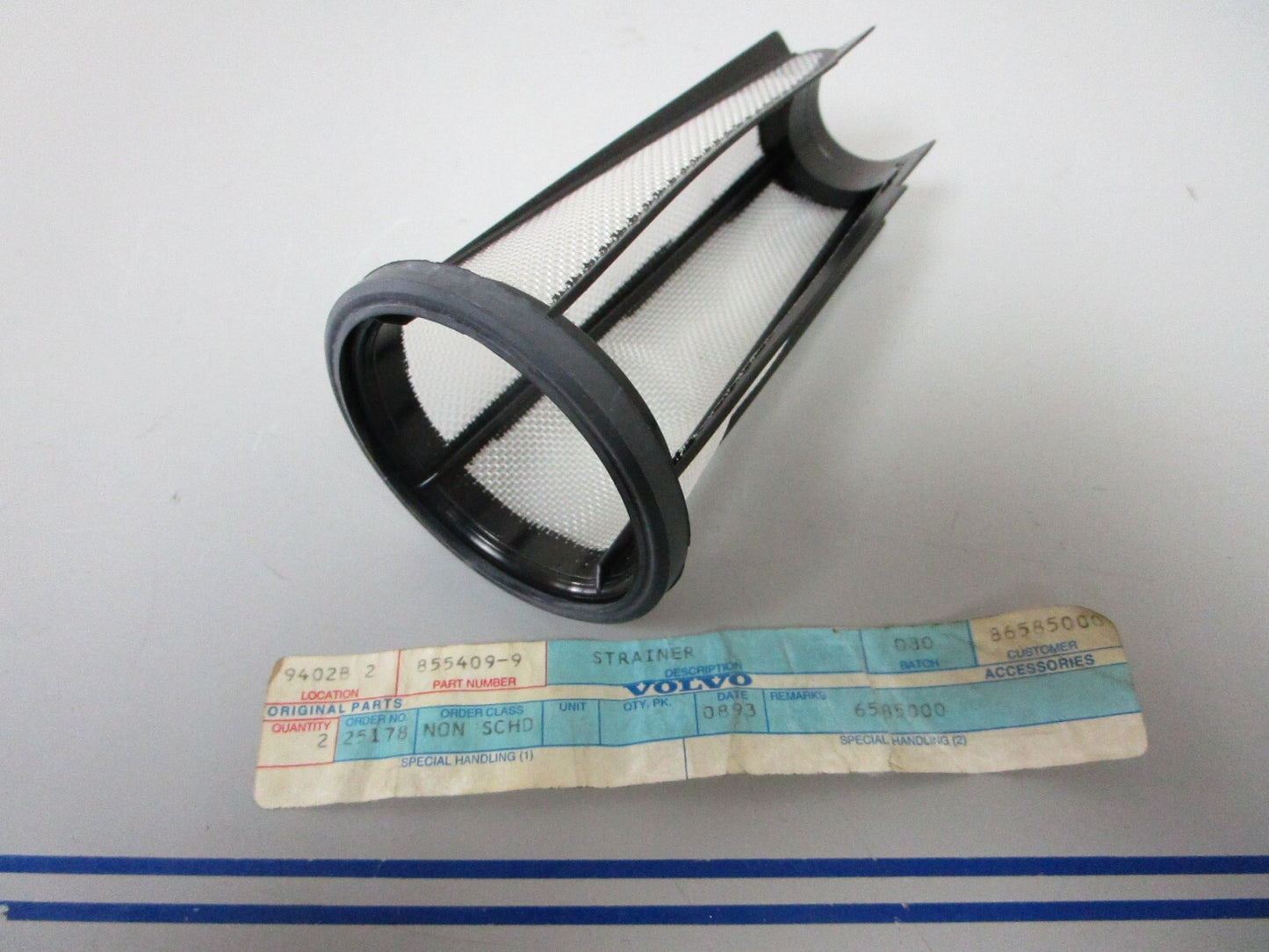 *NEW OEM* 0720 Volvo Penta Strainer 855409