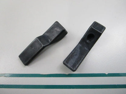 NEW OEM (LOT OF 2) 324584 0324584 OMC Johnson Evinrude Spacer 0810
