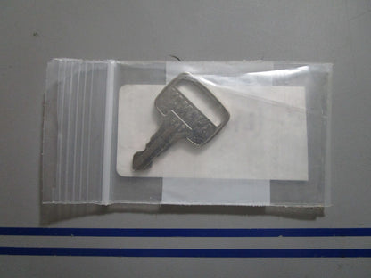 *NEW OEM* 0810 Yamaha 847 Key 90890-56023