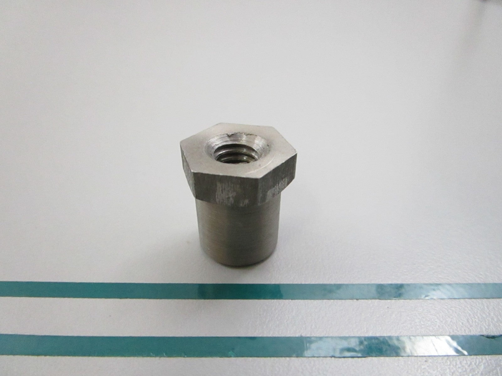 NEW OEM 319882 0319882 OMC Johnson Evinrude Trail Lock Nut 0810