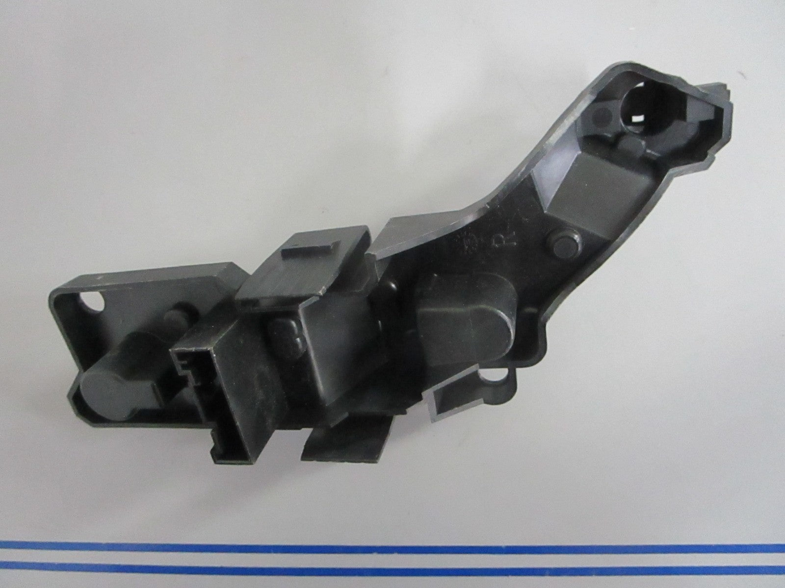 *NEW OEM* 0820 MINI Rear Driver's Side Socket Bulb 63217166007