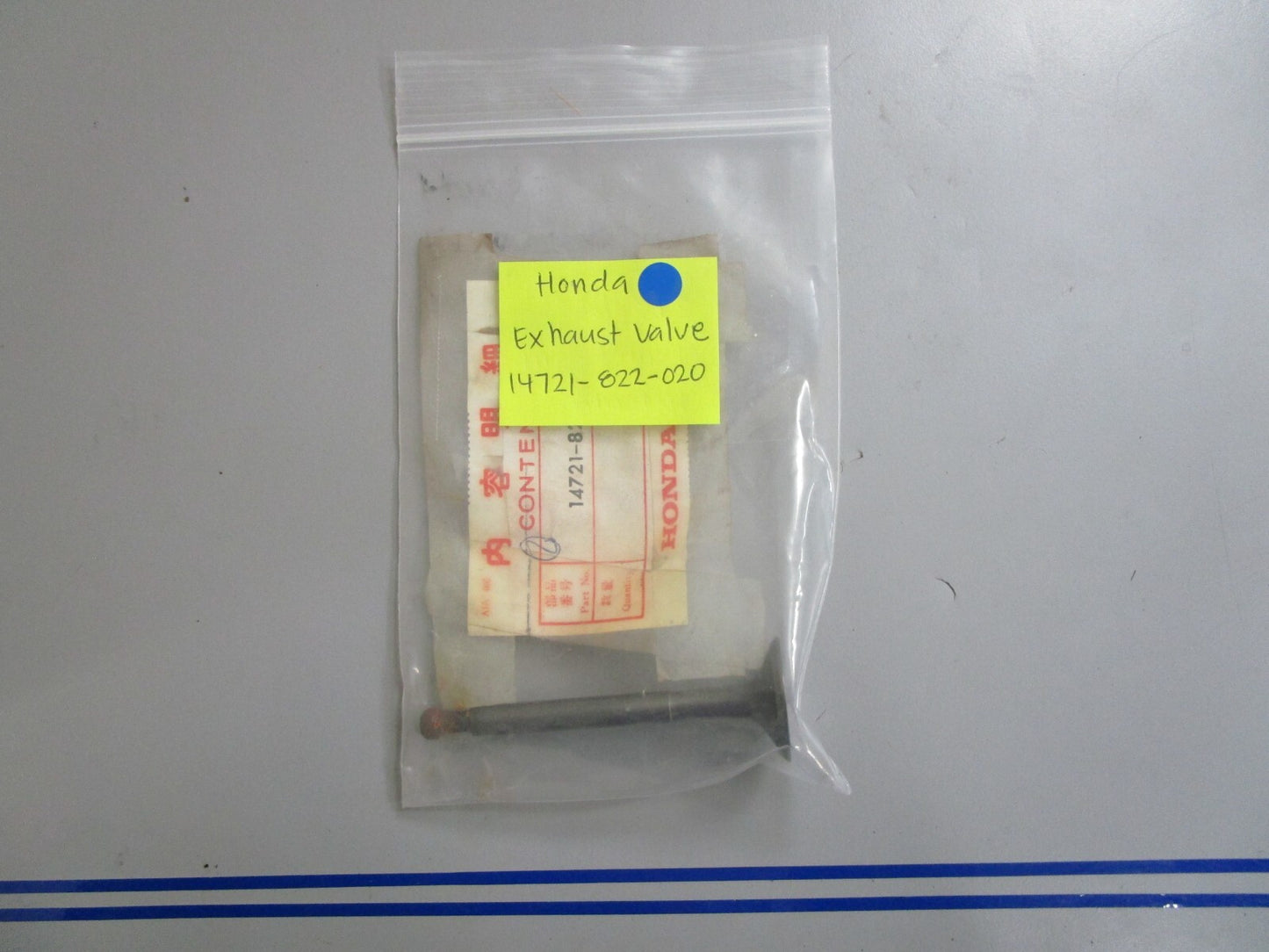 *NEW OEM* 0810 Honda Exhaust Valve 14721-822-020